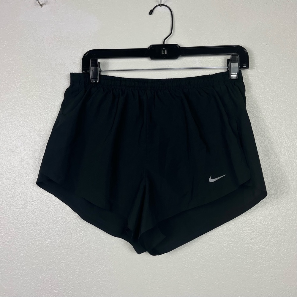 Nike dri-fit black lined running shorts women’s medium